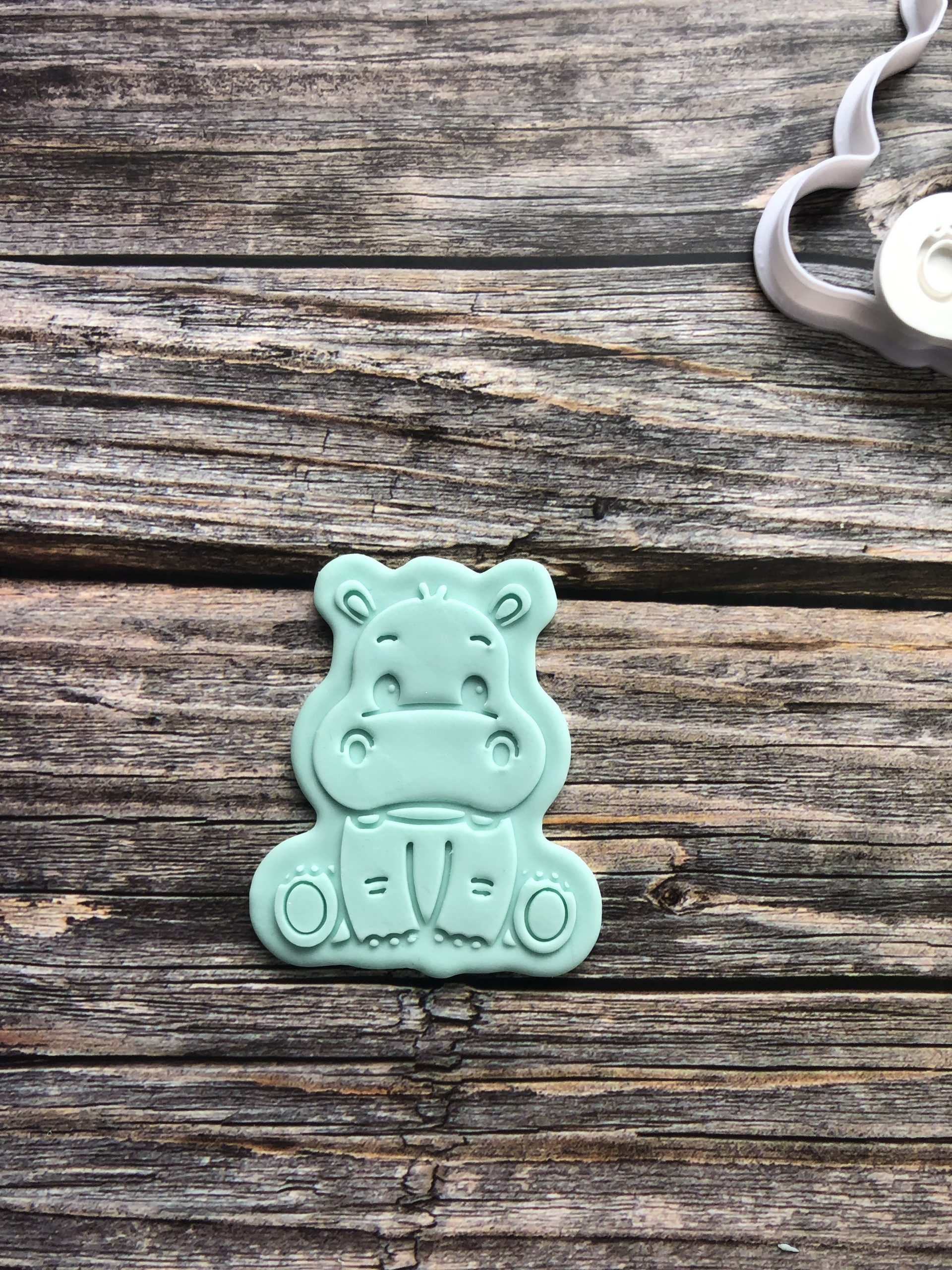 Hippo Cookie Cutter and Fondant Stamp Embosser - Image 2