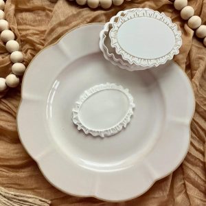 8cm frilly frame cookie cutter and fondant embosser with blank centre