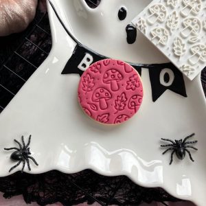 Square fondant embosser with leaf and toadstool design – 7cm